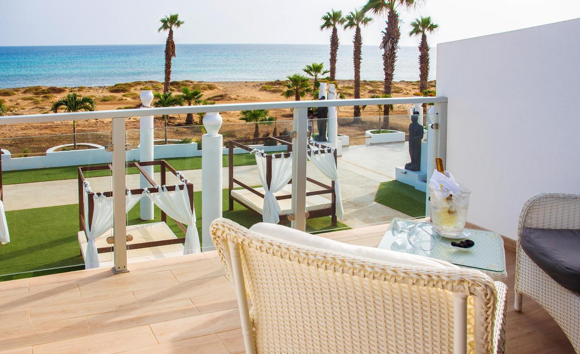 Hotel Livvo Budha Beach Santa Maria Rom bilde